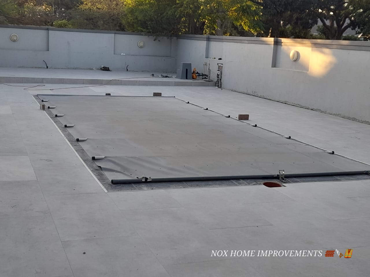 Swimming pool Covers